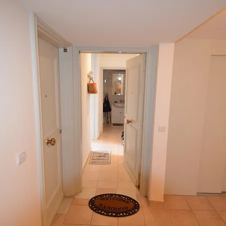 Studio 2 Personnes Quartier Du Port à Appartamento