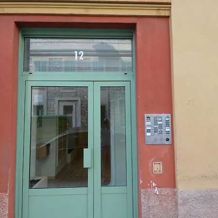 Studio 2 Personnes Quartier Du Port à * Nizza